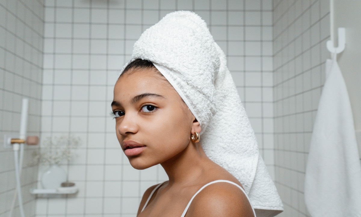 4 consejos de como lavarte la cara y no te salgan granitos
